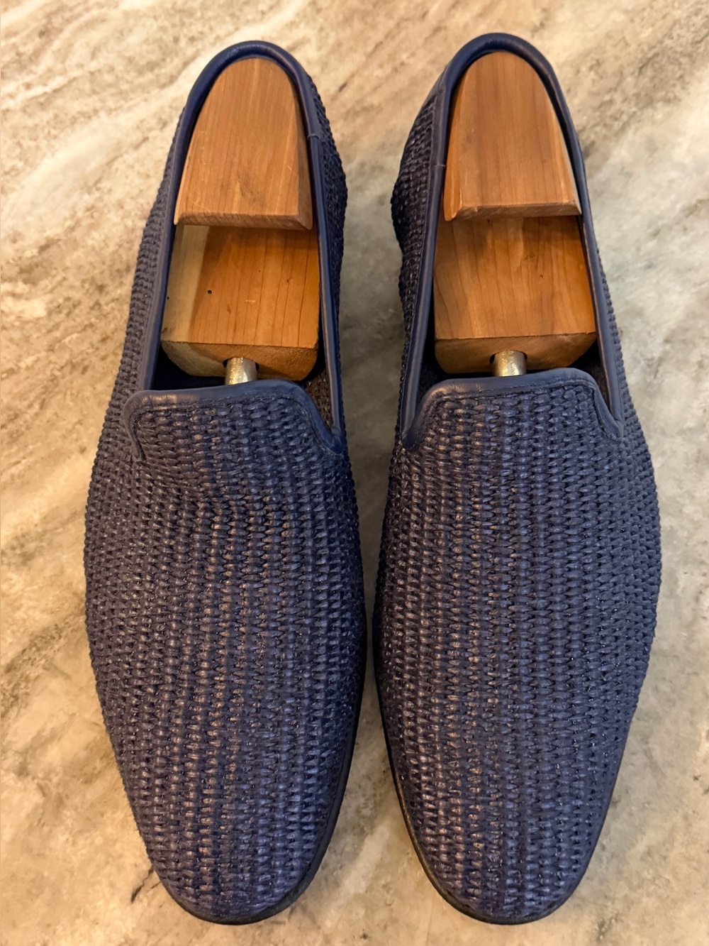MANOLO BLAHNIK NAVY MARIO LEATHER TRIMMED RAFFIA WOVEN LOAFERS 11 US / 10 UK